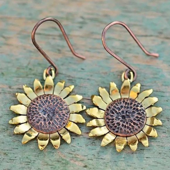 Jewelry - 🌻 BOHO Trendy Sunflower Floral Drop Earrings 🌻
